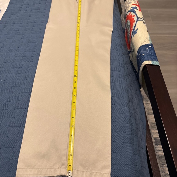 Mens Dockers Signature Classic Fit Khaki Pants Stone 32x34 - Picture 8 of 9